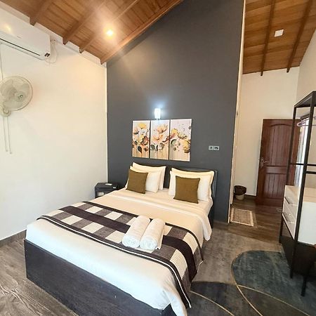 Hotel Ella Moon Rock Esterno foto